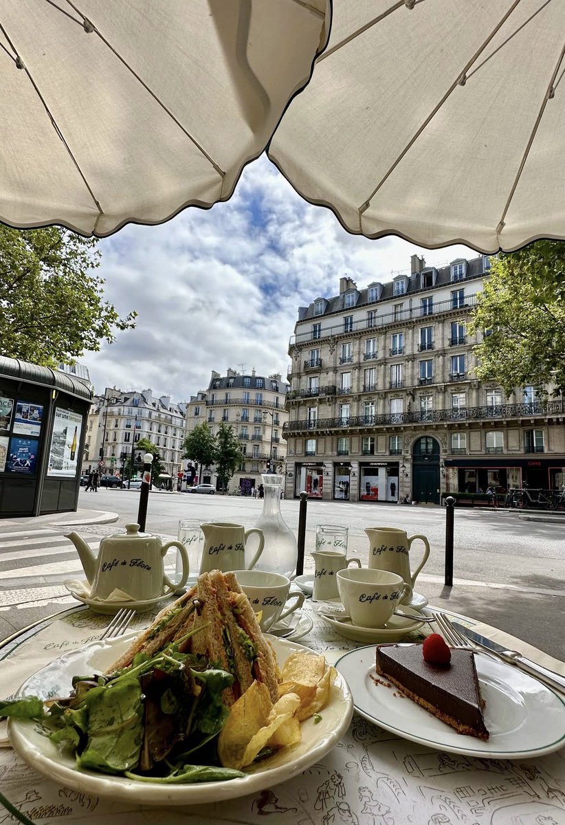 SaraaSuds's tweet photo. Café de Flore 💕

172 Bd Saint-Germain, 75006 #Paris, #France https://t.co/Rqki9q9wfi