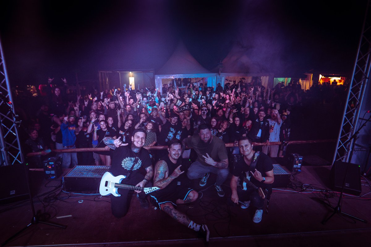 leonsmassacre's tweet photo. Moost Wanted Festival [𝐓𝐡𝐚𝐧𝐤 𝐲𝐨𝐮 𝐟𝐨𝐫 𝐭𝐡𝐢𝐬 𝐝𝐚𝐧𝐜𝐞 𝐚𝐧𝐝 𝐟𝐨𝐫 𝐲𝐨𝐮𝐫 𝐞𝐧𝐞𝐫𝐠𝐲.]

最高の時間と、みんなのエネルギーをありがとう。

こんな素晴らしいフェスティバルを作り上げてくれたチームのみんな、本当にありがとう！❤️🤘

📷: Berni Ullrich https://t.co/KVzsQbNUXO