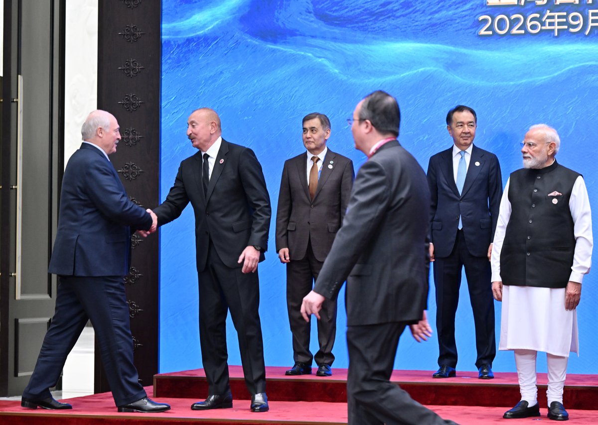 presidentaz's tweet photo. With heads of state and government on the sidelines of the “SCO Plus” meeting in Bishkek https://t.co/k1OIR9dh6t