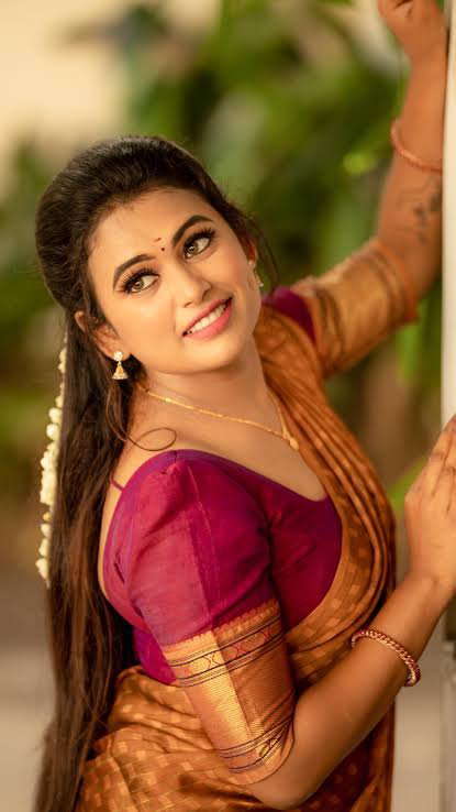AshwinBala_Offi's tweet photo. @VijaySethuOffl @vijaytelevision 9. #Farina
Serial Actress.. Television Presenter and Influencer https://t.co/oUX7WPfkwQ