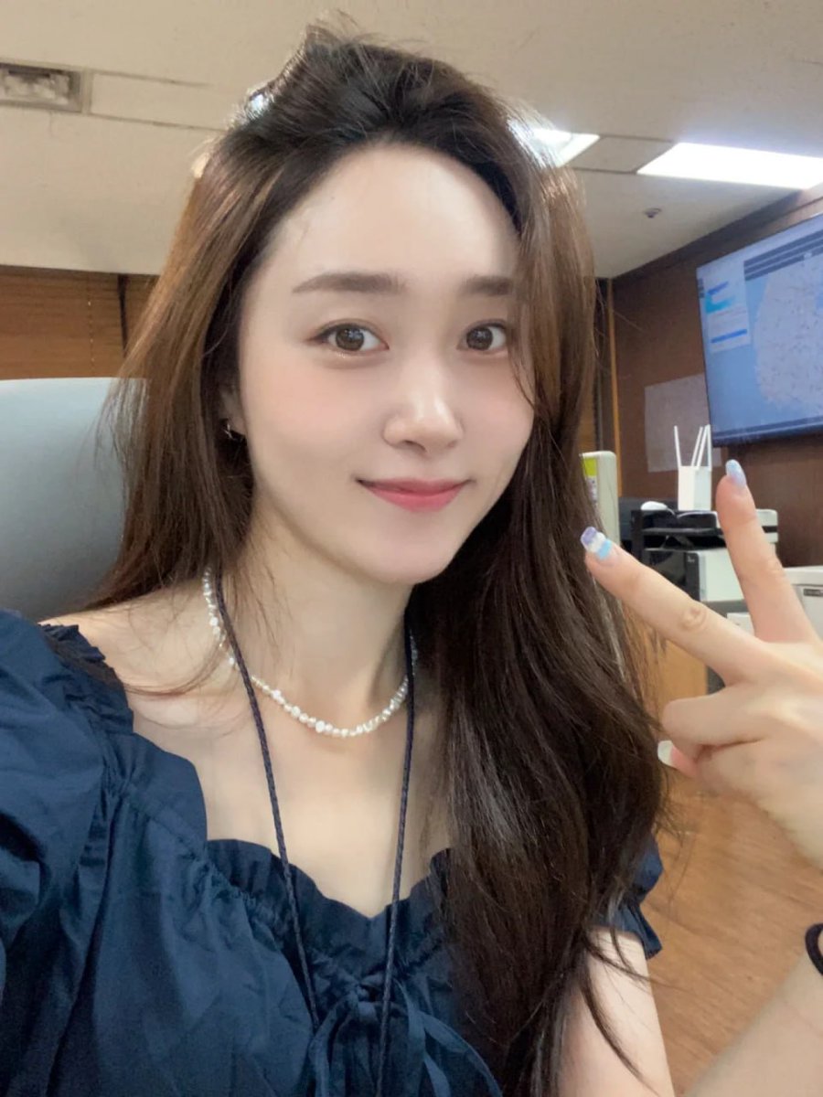 vp0f84's tweet photo. 다정하게 할까~ 귀엽게 할까? https://t.co/OAD5KUqKxA