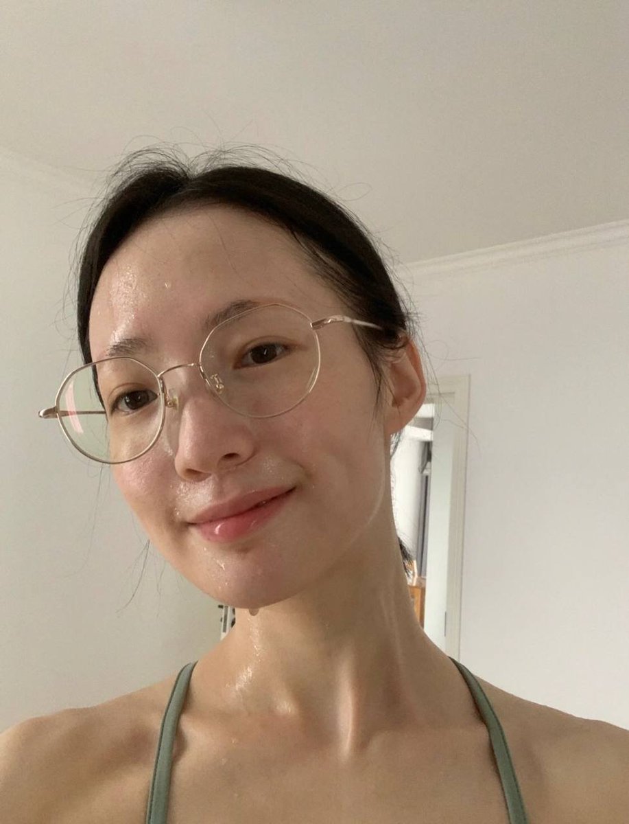 s58245's tweet photo. 运动完浑身都是汗，湿漉漉的～
有没有人愿意过来帮我“擦干”呢？ https://t.co/3DDOCcmcke