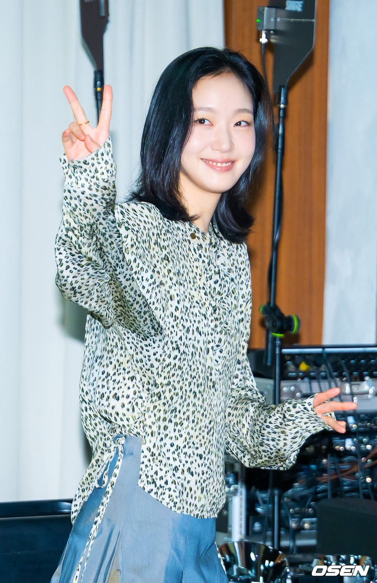 dayryllejuly's tweet photo. Peace yow

#KimGoEun #김고은 https://t.co/xFXMbBQiuo