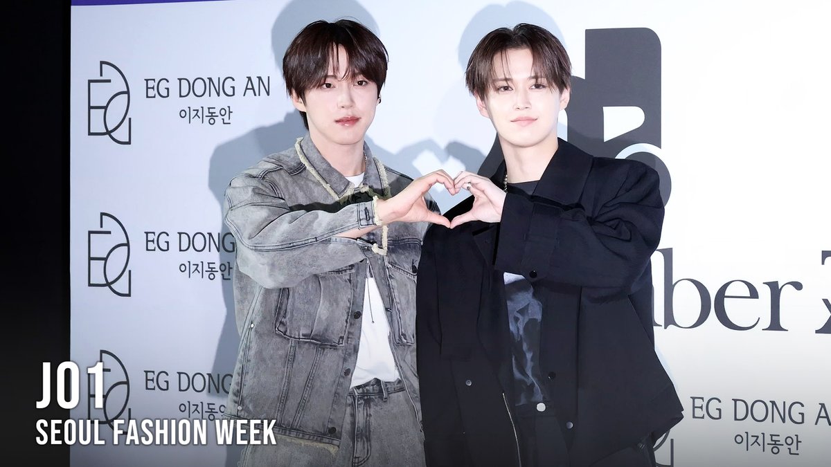 tenasia_'s tweet photo. JO1(준키·루키), 한국에 상륙한 일본 미남들 | JO1 Seoul Fashion Week

https://t.co/fRHrCk9qeU

#JO1 #준키 #KonoJunki #루키 #ShiroiwaRuki #서울패션위크 #seoulfashionweek https://t.co/S4pMqomuGK