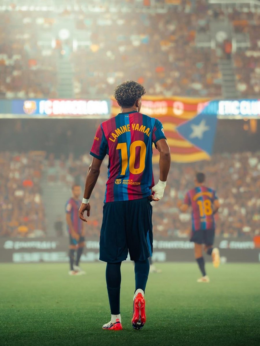 EdochieEmmaunel's tweet photo. LAMINE YAMAL FASTER THAN MESSI!⚡️🤯
He becomes the youngest player to score 50 goals for Barcelona!⚽️🇪🇸
He is the youngest player across the top five leagues to reach 50 goals.⚡️⚽️
#yamalmessi https://t.co/Jyzm6lNFZb