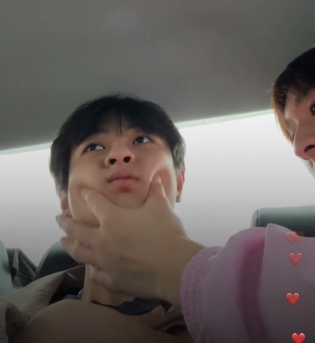jk_4485's tweet photo. ถ้าถามว่าลูกฮีแก้มนิ่มได้ใครร🤏🏻ได้มารดามาหมด55555 งื้อออ หมั่นเขี้ยวง่ะ🥰🍡

#.อ๊บแฟม #.ครอบครัวสกุชชี่ https://t.co/UhHWJaS4Vm
