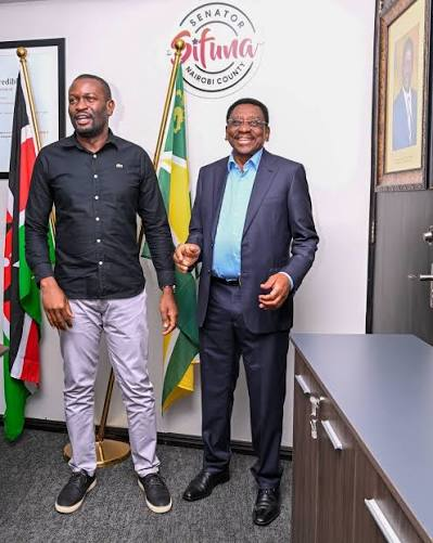 Yoro_Talk's tweet photo. 🔥 The Linda Mwananchi moment of truth has arrived.

Sifuna has strong support, while Orengo insists he has every right to compete for the same presidential ticket.

Let them compete. Let the people decide.

No coronation. No political kingpins. No ethnic arithmetic.

If Linda Mwananchi is truly about democratic change, its presidential candidate must emerge through free, transparent and credible internal democracy.

But as fate would have it, perhaps Kenyans have already made their choice. The King is SIFUNA. 👑🇰🇪