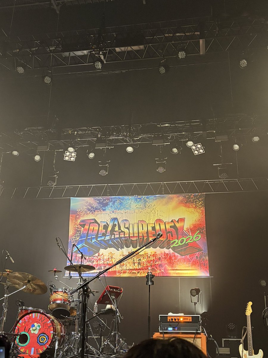 Ryou0709Swim's tweet photo. 8/20 TREASURE05X♩

去年のムロフェスぶりにアンフェア見れてだいぶ嬉しかった~
体調だいぶ悪かったけど休みながら最後のNEEも前方でみれて更なる魅力を感じとてもとても楽しかった🤩 https://t.co/azWiSjQ37C
