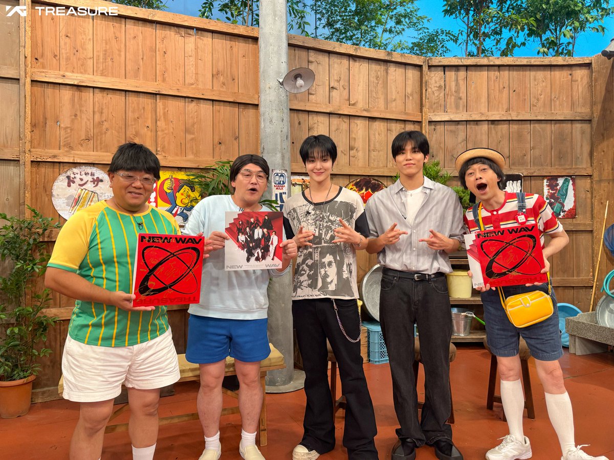 yg_treasure_jp's tweet photo. [💎]

#バナナサンド ハモリ我慢に初挑戦🎤❤️‍🔥

#バナナマン さん #サンドウィッチマン さん
ありがとうございました📸✨

#TREASURE #트레저 #トレジャー 
#バナナサンド_トレジャーハモリ我慢
@BananaSand_TBS https://t.co/V6AZe7jd9K