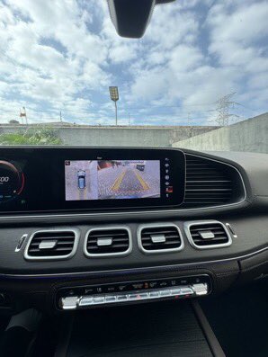abdullmust's tweet photo. @realbitcoinlord SHE HAS ARRIVED! 🔥

This 2020 Mercedes-Benz GLE 450 is here and she’s super clean

• Panoramic Roof
• 360° Camera
• Head-Up Display
• Clean Brown Leather Interior
• 60,000 miles
• Extremely clean overall condition

🏷️: ₦80,000,000 ($57.9K)
Contact for details 📥 https://t.co/b8y4sLvn1q