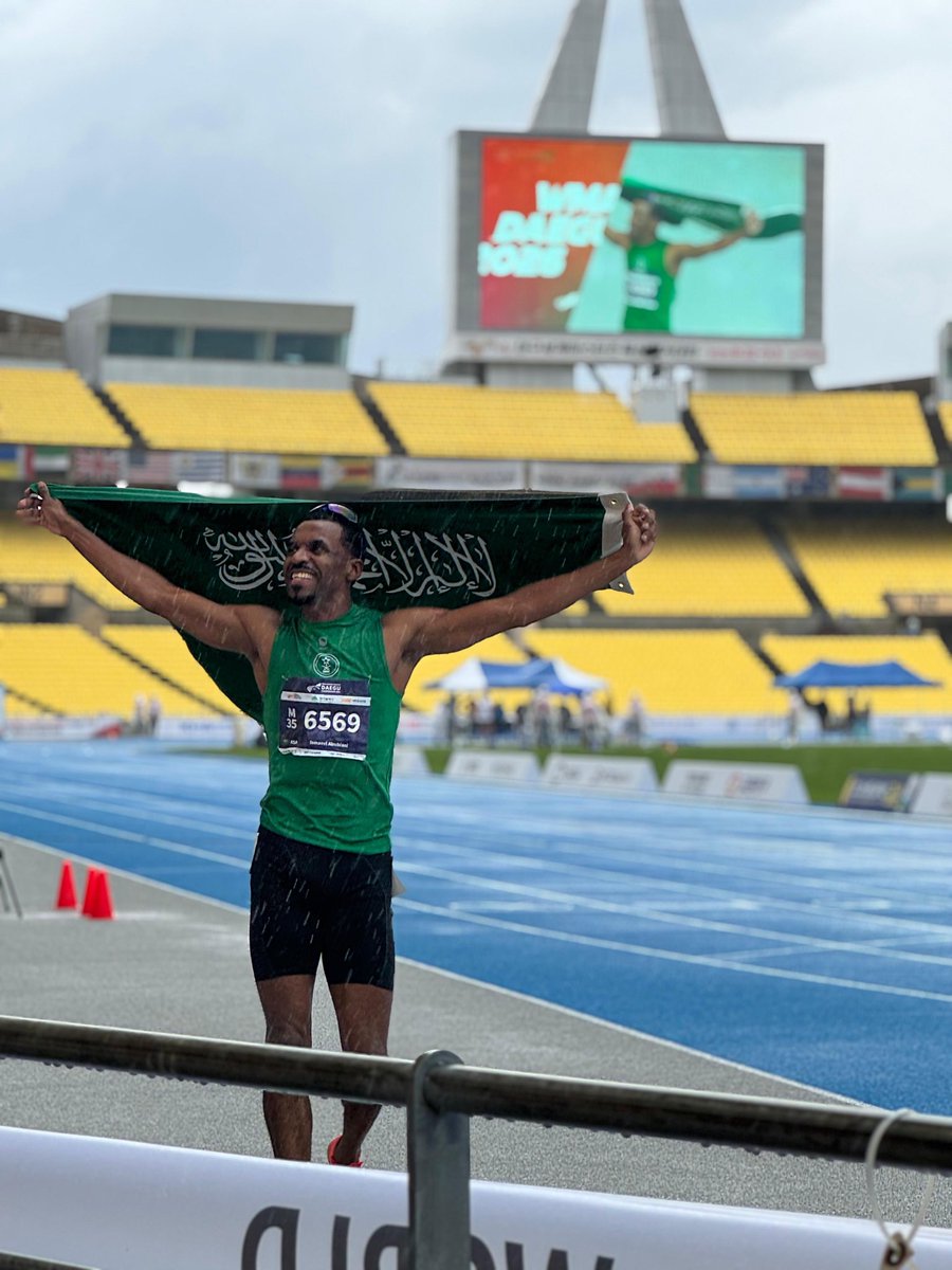 ksamastersSCSM's tweet photo. ذهبية برقم قياسي 🇸🇦🥇
إسماعيل الصبياني يتوج بذهبية سباق 400م بزمن 46.97 ثانية، ويسجل رقمًا قياسيًا جديدًا للبطولة
#WMAC2026 | #العاب_القوى | #رياضة_الأساتذة https://t.co/slo5THdzvP