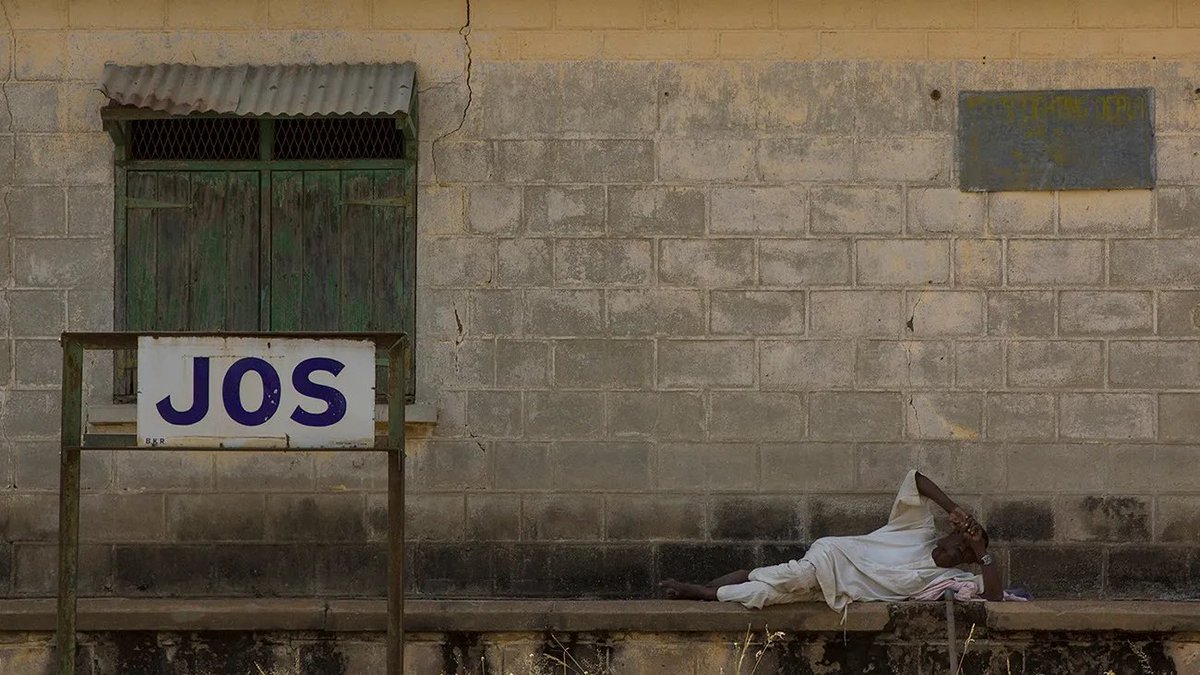 josiscold_af's tweet photo. ‘The idea for Layers of Time and Place: What Lies Beneath’ emerged from Abraham Oghobase’s first trip to Jos in 2017. The large man-made ponds and lakes, which form a prevalent part of the modern landscape of the city of Jos and its surrounding areas, were visually striking. https://t.co/naKhEDD5EZ