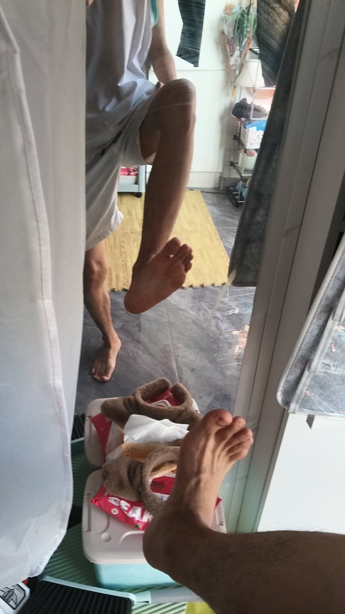 ll18428019's tweet photo. 吸 #大屌 #s #野爹 #无脑 #畜牲 #调教 https://t.co/ZtBg9nFno4