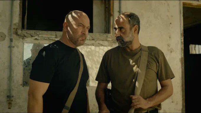 teleaudiencias's tweet photo. Ya disponible en Netflix la quinta temporada de la serie israelí 'Fauda'. Creada por Lior Raz (quien también protagoniza la serie) y Avi Issacharoff, inspirándose en sus propias vivencias militares. https://t.co/ekokyeTbsd https://t.co/sza06zQpRh