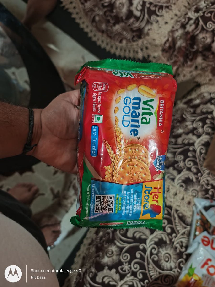 indrani89213271's tweet photo. @letsblinkit Unacceptable service from @letsblinkit. Order #ORD11038603833 was delivered in torn packaging, items were unclean, and the Britannia biscuits were totally broken. Delivery boy refused to take it back. I emailed the photos; I need a quick resolution! @blinkitcares
@jagograhakjago https://t.co/WegJbBmcOc