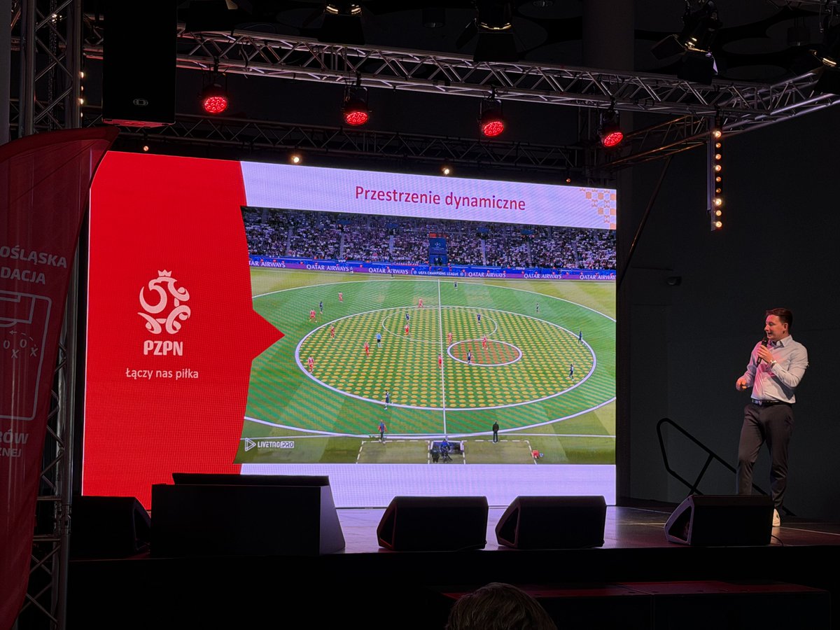 ProTrainUp's tweet photo. Dziękujemy @DolZPN  za zaproszenie na Konferencję Trenerów! ⚽

Ciekawe prelekcje o indywidualnym rozwoju zawodników oraz przedpremierowy wgląd w nowy Program Szkolenia PZPN U14–U15.

Miło zobaczyć w nim grafiki przygotowane w ProTrainUp i https://t.co/pbq7SppOkN. 💚 https://t.co/n7yayPFaWV