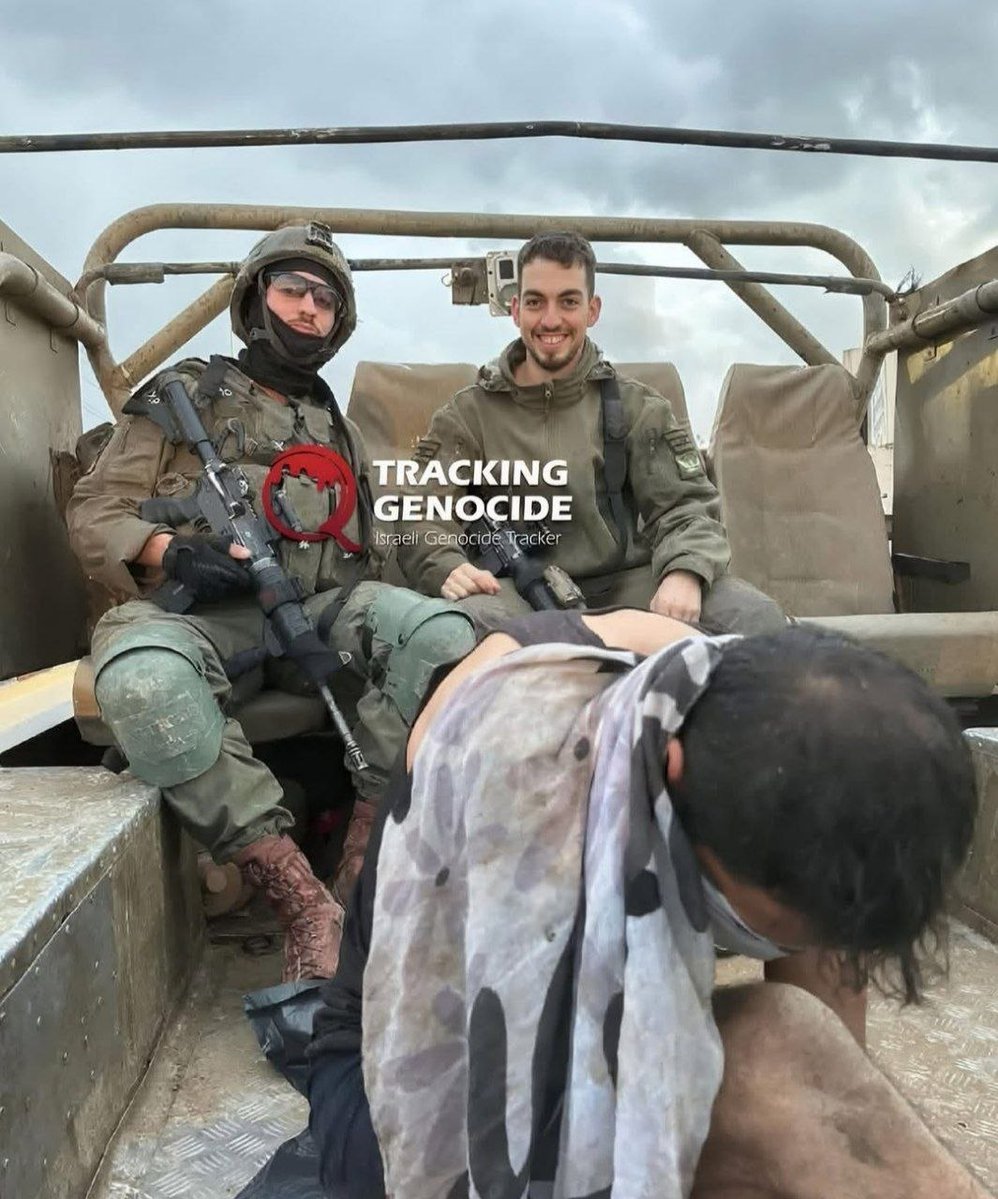 PalHighlight's tweet photo. Israeli forces detained and forcibly took away a Palestinian man in harsh and humiliating conditions.

Follow: https://t.co/N8Zp9lUYhl https://t.co/lxlWQ5KMgk