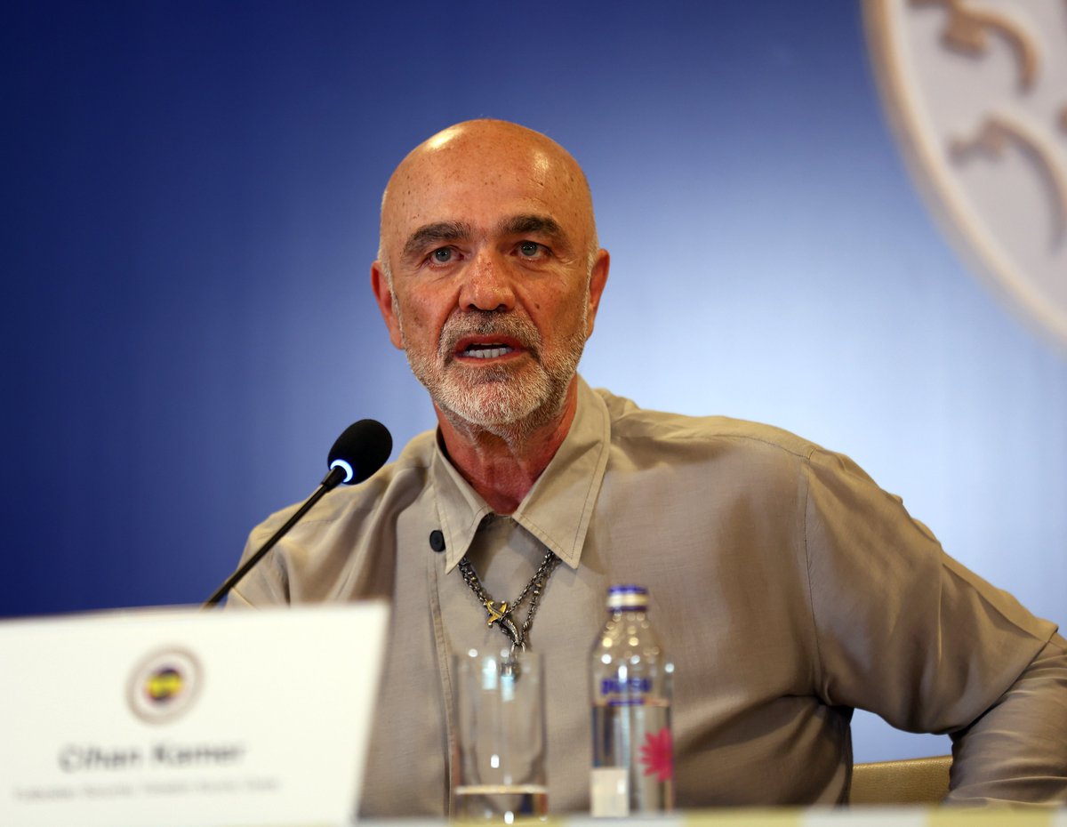 TekYolFener's tweet photo. Cihan Kamer: "Çok güçlü bir kadro kurduk. Bu kurduğumuz kadroyla Şampiyonlar Ligi'nde yolumuza devam etmeyi planlıyoruz. Ligde de şampiyonluk hedefliyoruz." https://t.co/ygRKiLgU7L