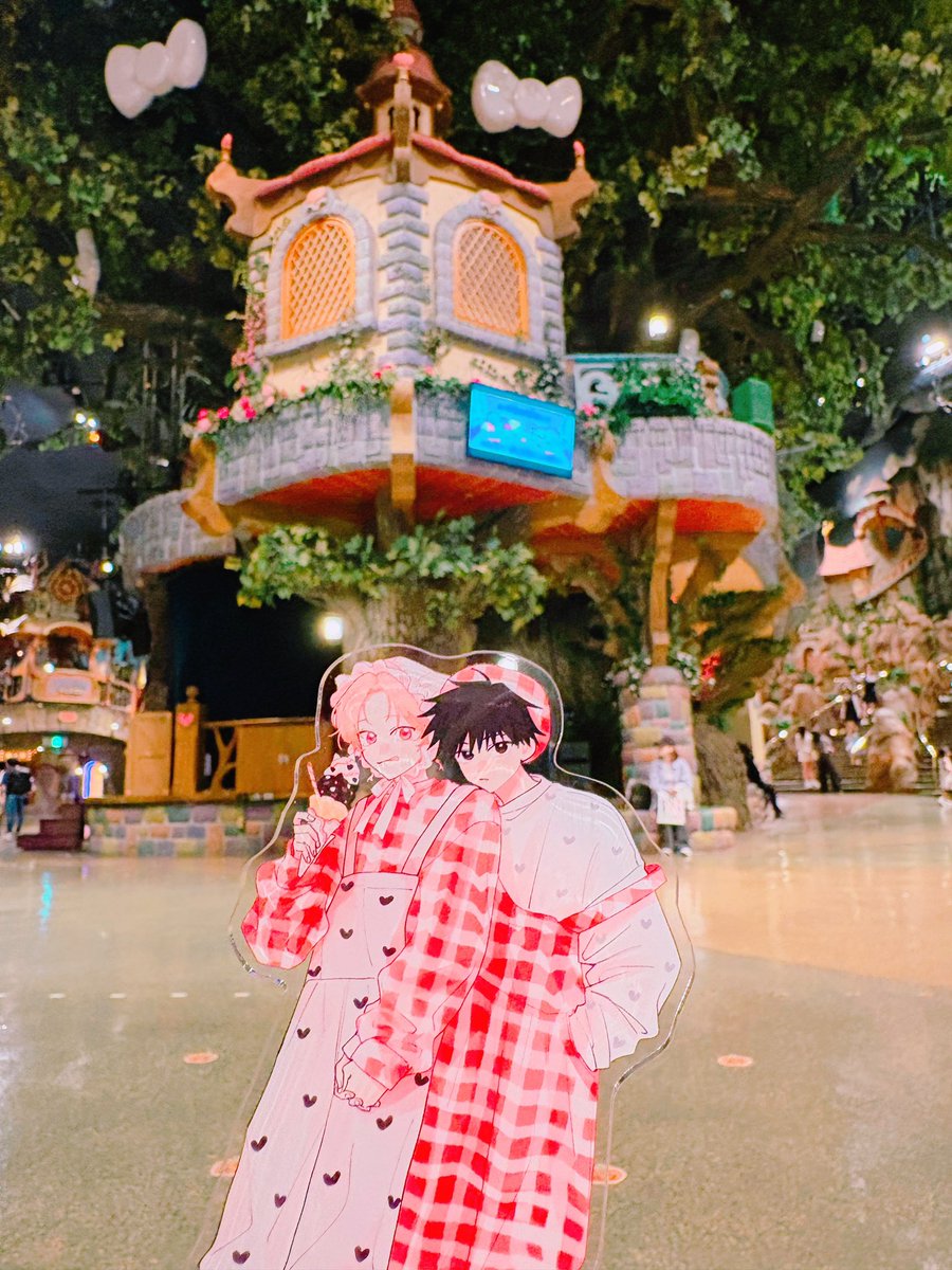 mojikubo's tweet photo. パレ待ちもしたよ https://t.co/M6LHlI7RJv