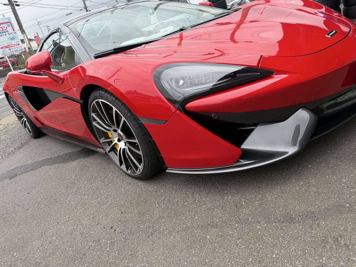 TiRacingtir's tweet photo. 【🔧🔴マクラーレン 570S Spider ご入庫】
マクラーレン 570S Spider
お客様ご入庫です!
存在感ありますね。
しっかり整備させていただきます!
#McLaren
#570S
#570SSpider
#マクラーレン
#TiRACING https://t.co/Cyn6Zkj2au