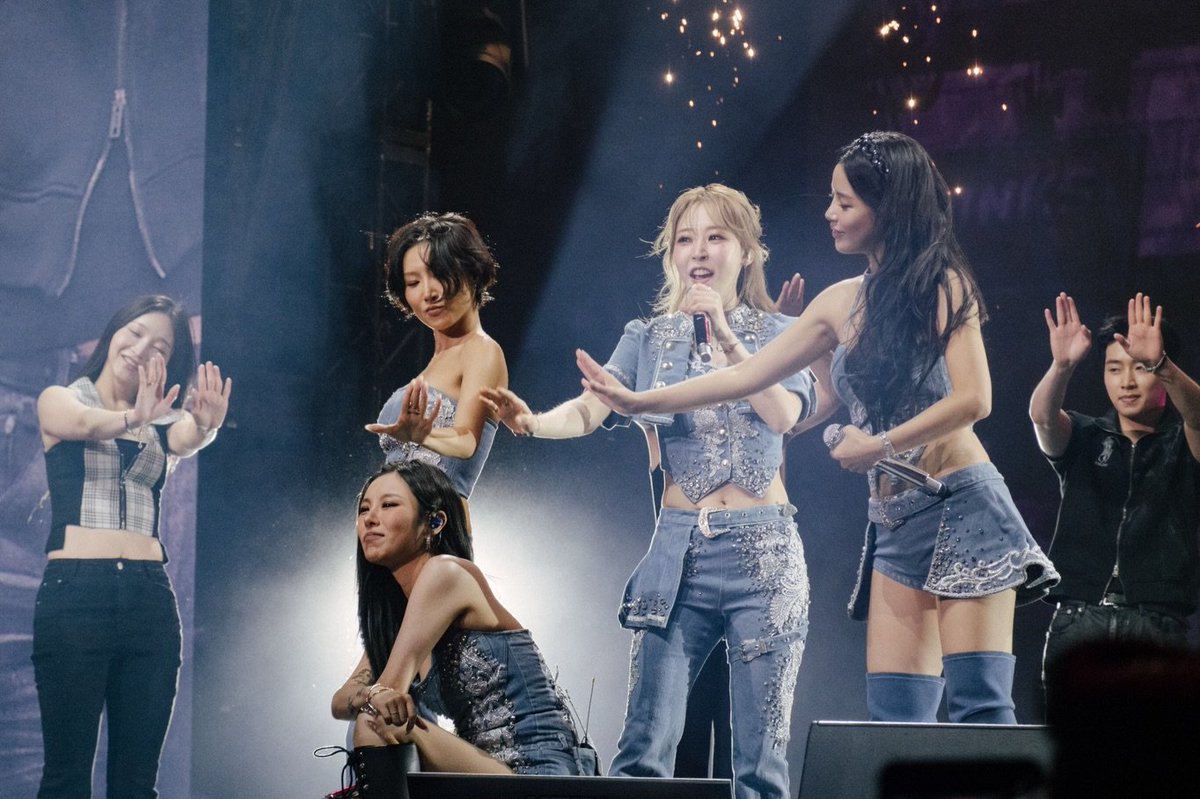 moodarada2's tweet photo. 잘도 자네~우리 휘니~~♡

cr. anniedotexe ig

#MAMAMOO #마마무 https://t.co/t9AuOUlApB