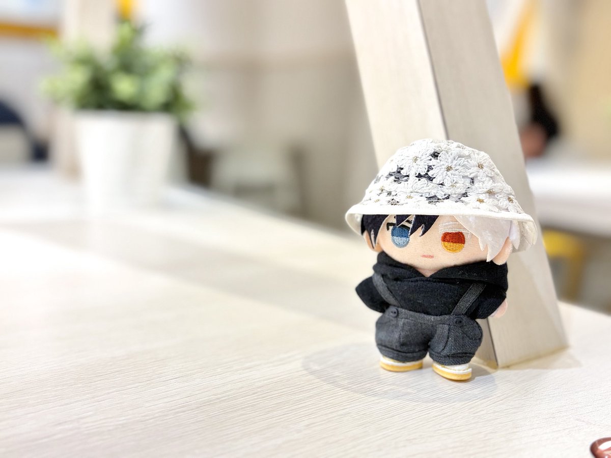 Furugoods's tweet photo. ちょこんとひと休み https://t.co/7ySab3KU2B