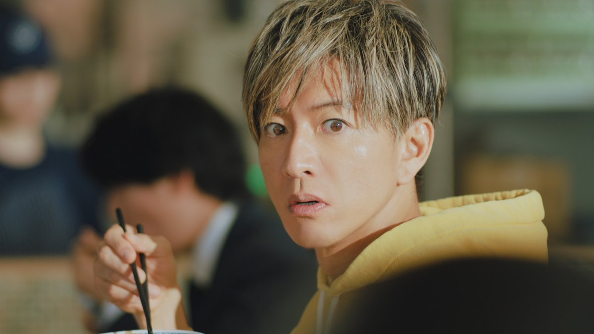 oricon's tweet photo. 木村拓哉、『吉野家』新CMスタート❗️
《推し牛》は明太高菜マヨ
⠀
「明太子と高菜がいっしょになって
最初から出会えるっていうのが…」
https://t.co/4w661uR6G3
⠀
#推し牛 https://t.co/TyfrYXXfhq