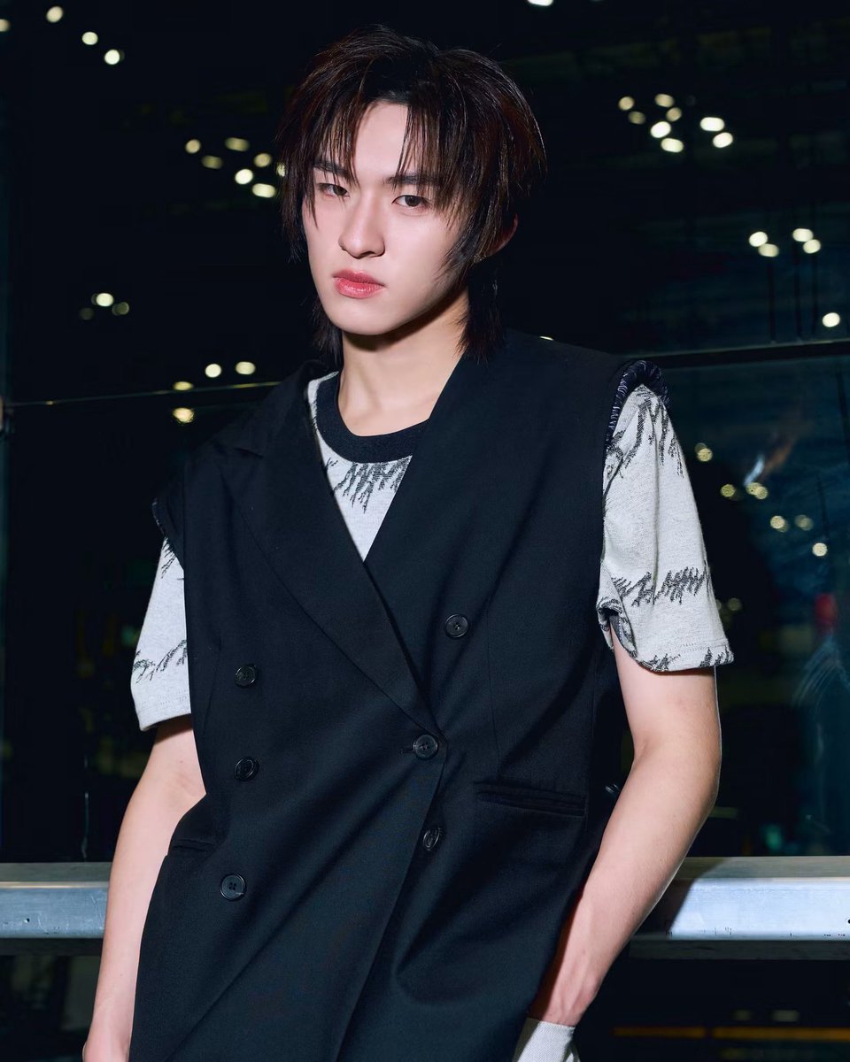 gangwayth's tweet photo. โทมัส-ก้อง และเวฟ ธนภัทร ก่อนออกเดินทางสู่กรุงโซล ประเทศเกาหลีใต้ เพื่อร่วมชมแฟชั่นโชว์ของ MMAM ในคอลเลกชั่น Spring/Summer 2027 ที่เตรียมเผยโฉมบนรันเวย์ในงาน Seoul Fashion Week มีกำหนดจัดขึ้นในวันที่ 3 กันยายน 2026 เวลา 13.00น. ตามเวลาประเทศไทย #tthomaste #kongjiro
#waavetnp https://t.co/roEtsbPT0X