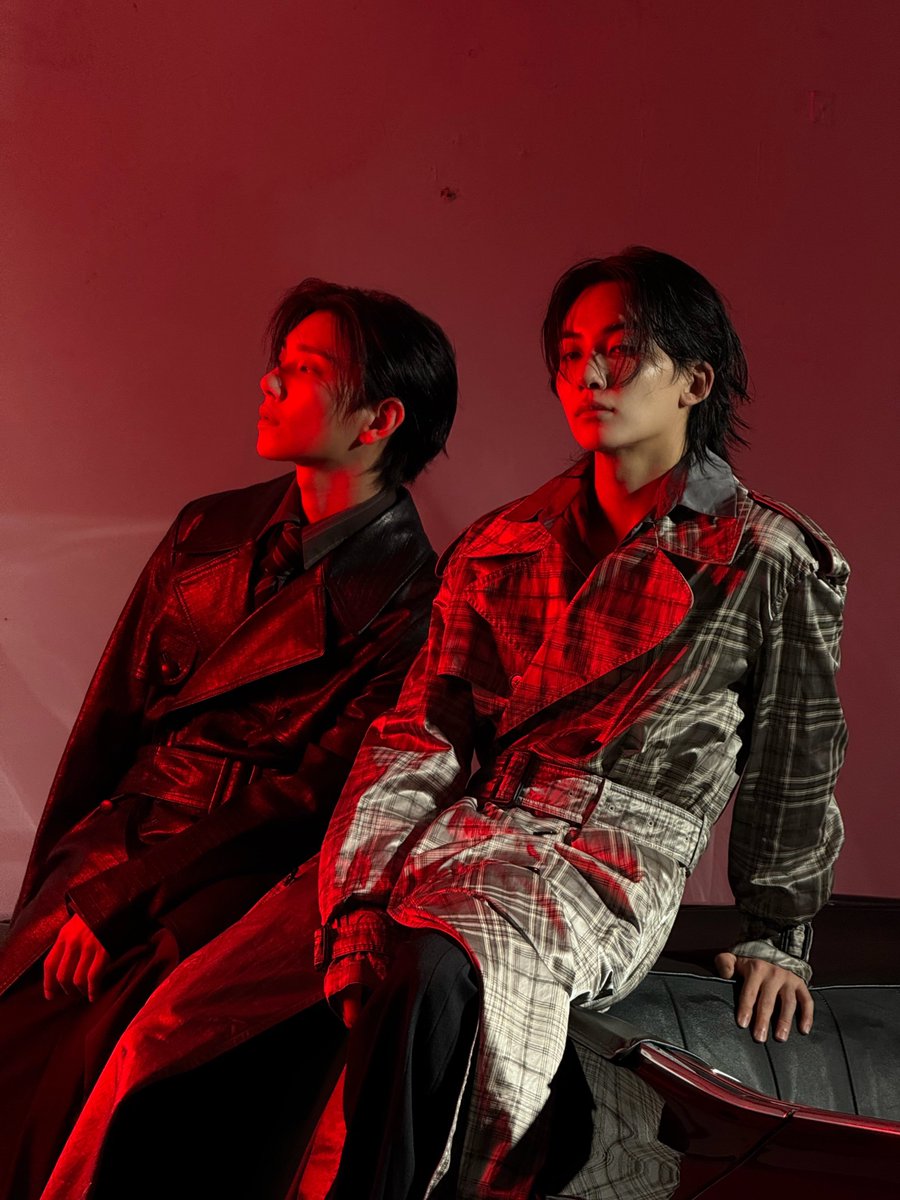 jihanhour's tweet photo. 260901 JEONGHAN IG POST WITH JOSHUA

😇 behind the scenes 📸

#JEONGHAN #정한 #JOSHUA #조슈아 https://t.co/KVORUxOAlZ