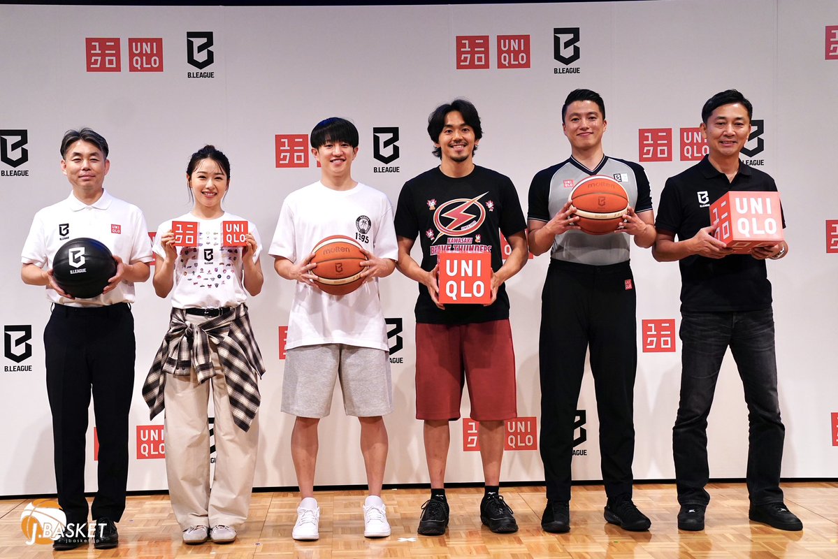 jbasket_jp's tweet photo. 【Bリーグ】ユニクロとパートナーシップ締結　レフェリーウェア提供、オールスター2027ユニフォーム、全55クラブのUTme!展開へ
⁡
全国55クラブと全国47都道府県に店舗を展開するユニクロが、バスケットボールを通じて地域をつなぐ新たな取り組みへ
⁡
記事📝 https://t.co/7IunDQ0c0K
⁡
#Bリーグ
#ユニクロ