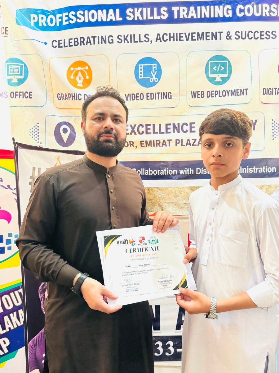 youth_malakand's tweet photo. Two-Week IT Professional Skills Training Course was organized by theDistrict Youth Office Malakand in collaboration with Fixit Organization and the District Administration Malakand.
#PostViral
#YouthEmpowerment
#youthdevelopment https://t.co/imqUXE97Bp
