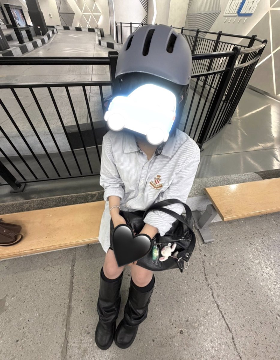 simmmnm's tweet photo. 혼자🧍‍♀️ 훌쩍 떠나거나
내 첫 차를 산다거나~~🚙💨 https://t.co/DGeOt7Z7Jo