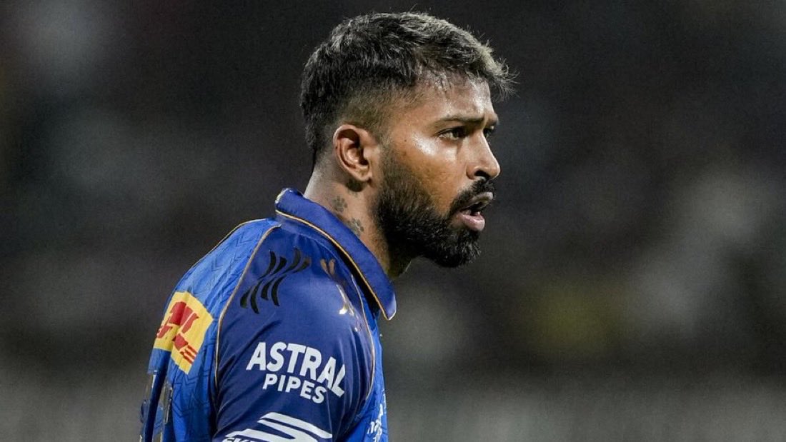 mufaddal_vohra's tweet photo. 📢 THE NEWS FROM MUMBAI INDIANS CAMP. 

- Hardik Pandya may continue with MI, but without captaincy. 
- Rohit Sharma actively involved in captaincy and coaches discussions. 
- Suryakumar Yadav to continue with MI. 
- Tilak Varma and Jasprit Bumrah candidates for captaincy. (TOI). https://t.co/FVdqcCibtU