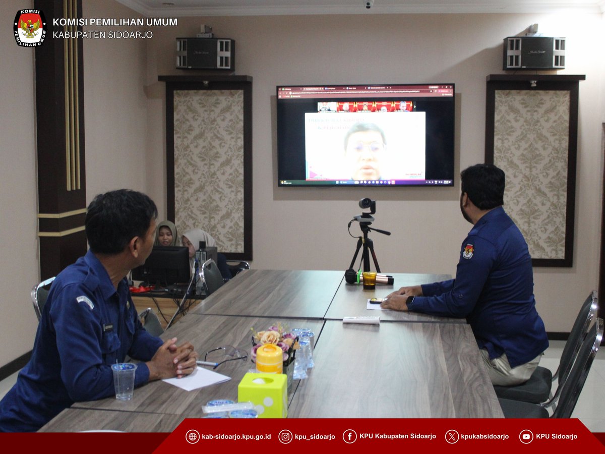 kpukabsidoarjo's tweet photo. Halo #TemanPemilih π
Mengawali #SelasaCeria, Komisi Pemilihan Umum (KPU) Kabupaten Sidoarjo menghadi kegiatan Coaching Clinic Implementasi Fitur Kinerja Harian pada aplikasi e-Kinerja Badan Kepegawaian Negara (BKN) yang diselenggarakan secara daring oleh KPU Republik Indonesia, https://t.co/Un9VDip2bk
