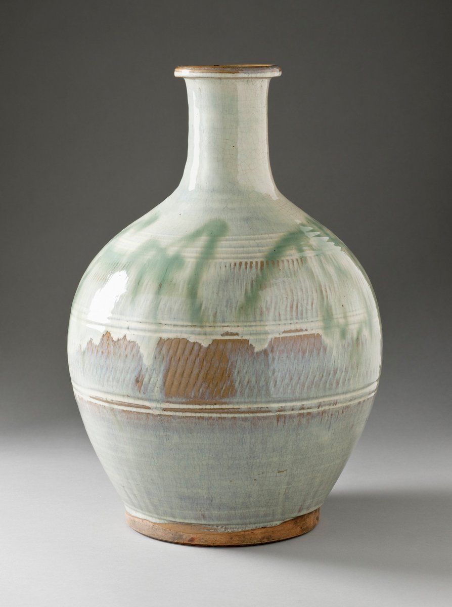 shokunincomfr's tweet photo. [Ontayaki]

Connue comme une poterie d'art populaire, l'"Ontayaki" est originaire de la ville d'Hita, dans la préfecture d'Oita. Elle se caractérise par sa texture rustique et ses techniques décoratives telles que le "tobikanna" et le "hakeme".
https://t.co/2iecpXx1ao https://t.co/KOmOrgU3gN