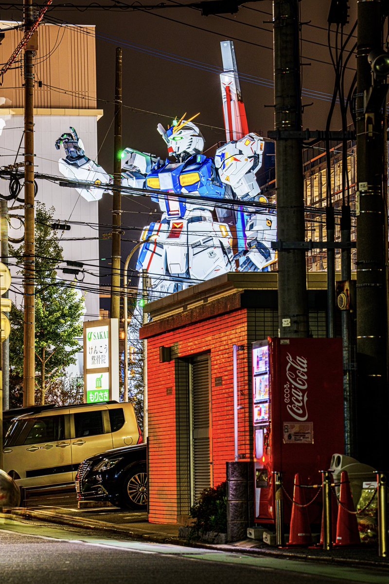 wakaru9922's tweet photo. 日本で唯一となった実物大ガンダム立像
ユニコーンガンダムからバトンを託された、福岡のνガンダムも圧巻です。 https://t.co/YnImf9mx6E