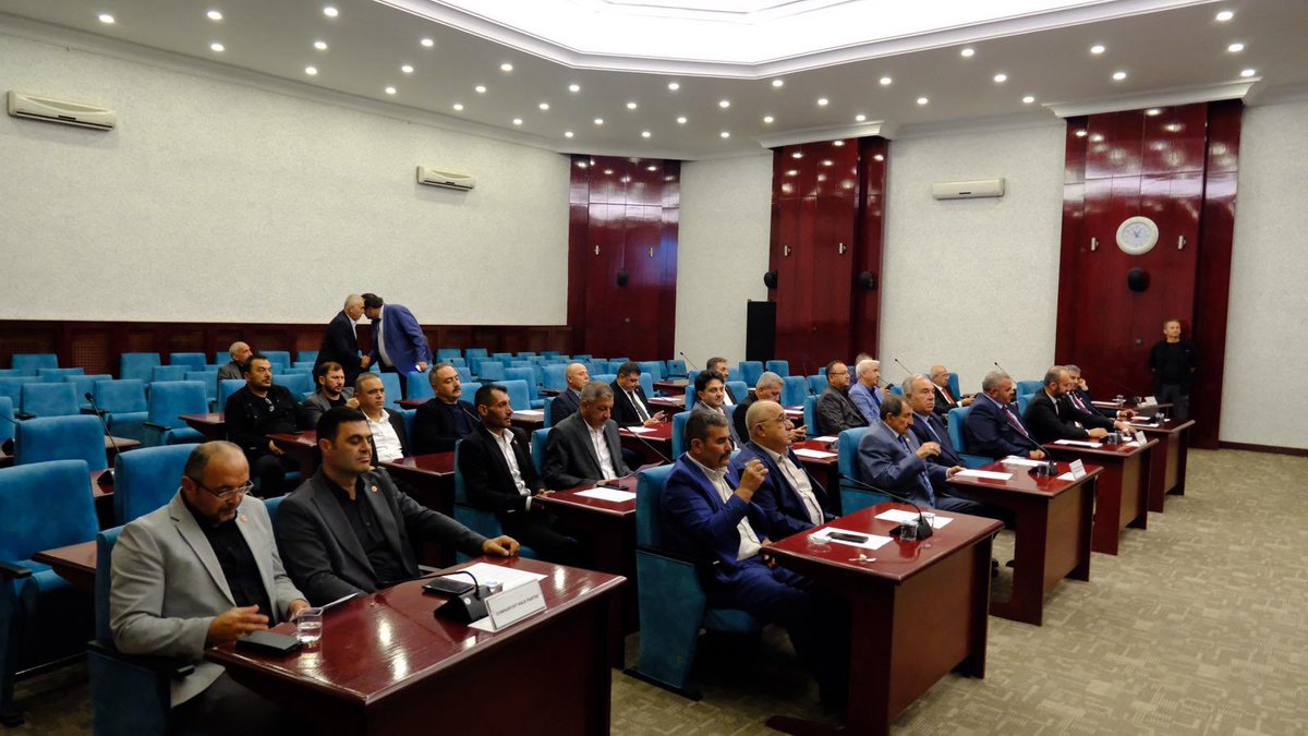 adnan_unal66's tweet photo. İl Genel Meclisin 2026 yılı Eylül ayı ilk oturumu İl Genel Meclis Üyelerimizin katılımı ile başlamıştır. https://t.co/TF4xDgrqpj