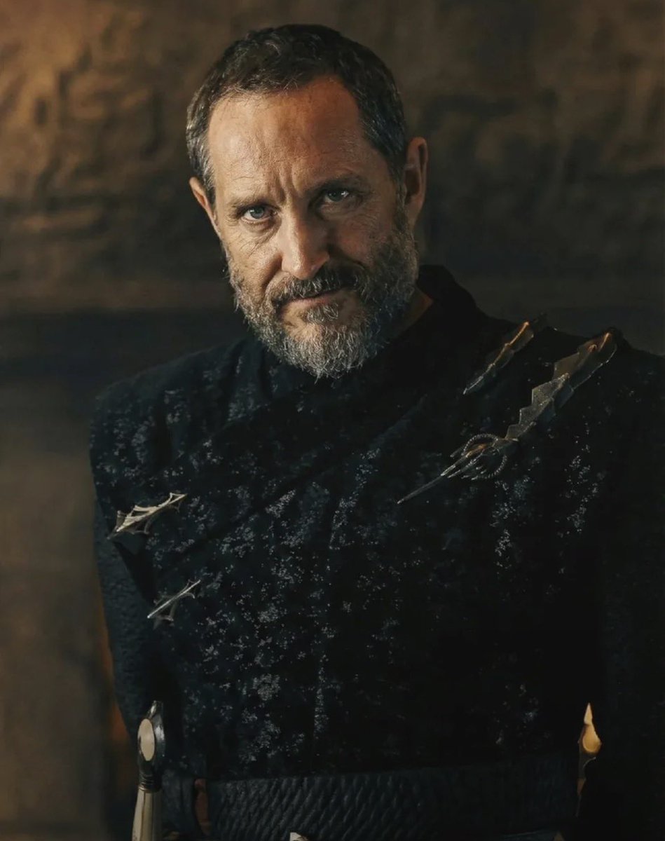 Blonddieee_'s tweet photo. Baelor with only 15 minutes of screen time was far more likable than any HOTD character. https://t.co/cxx7cnroEZ