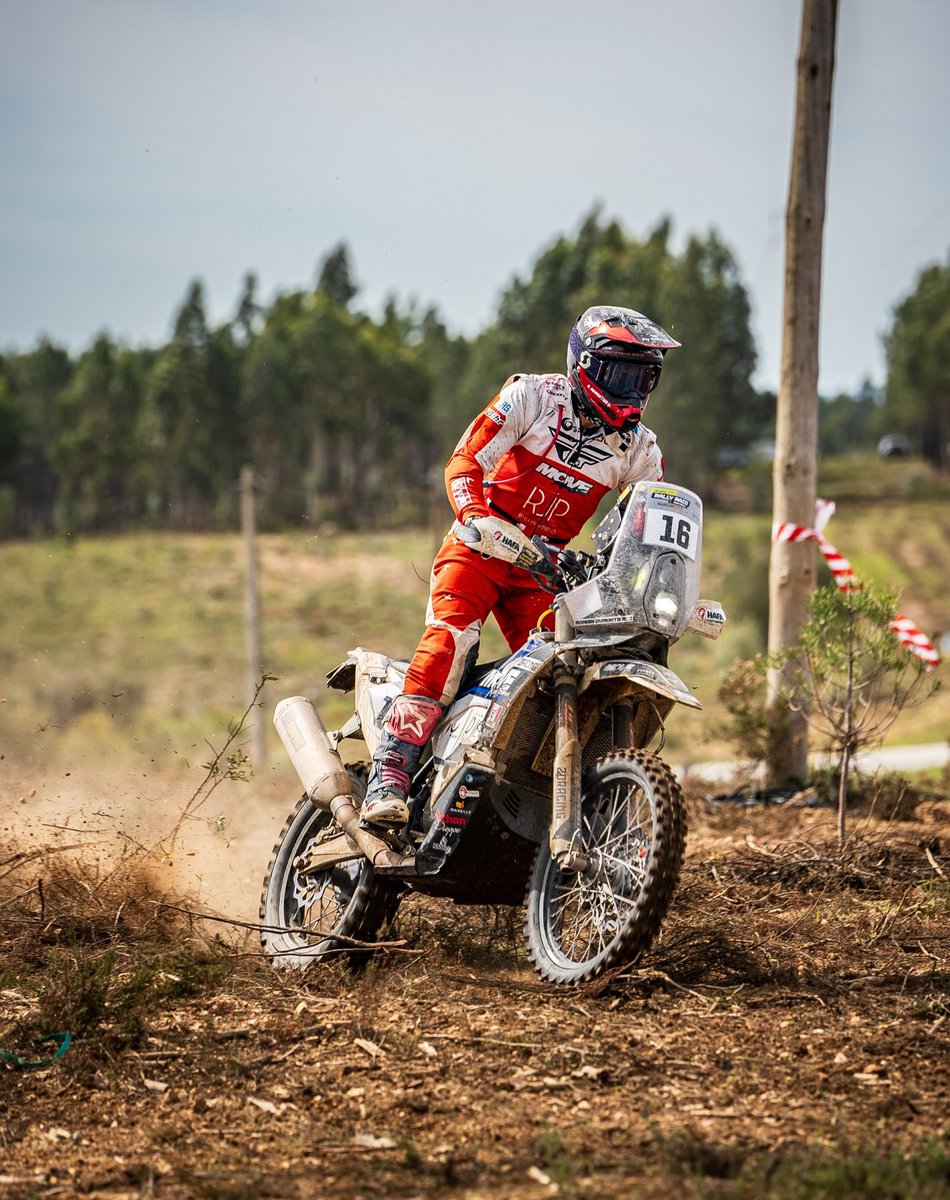 KatherineKmnla's tweet photo. Throwback Thursday to the Rally Raid Portugal earlier this year—my favorite shoot so far! https://t.co/iwzYGGS9Ft