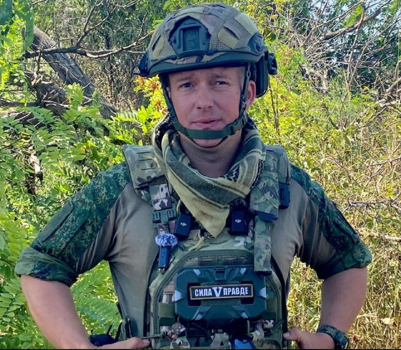 OlegatrN's tweet photo. Быль как фантастика.
Англичанин стал морпехом в 61 бригаде, заканчивает обучение на дроновода-перехватчика, живет в лесополке, полюбил гречку.
Сразу показал себя, как талантливый пилот, выше средних значений. 
На логичный вопрос - "Зачем?", учитывая тот факт, что "Томми" вполне https://t.co/mFdil1We9v