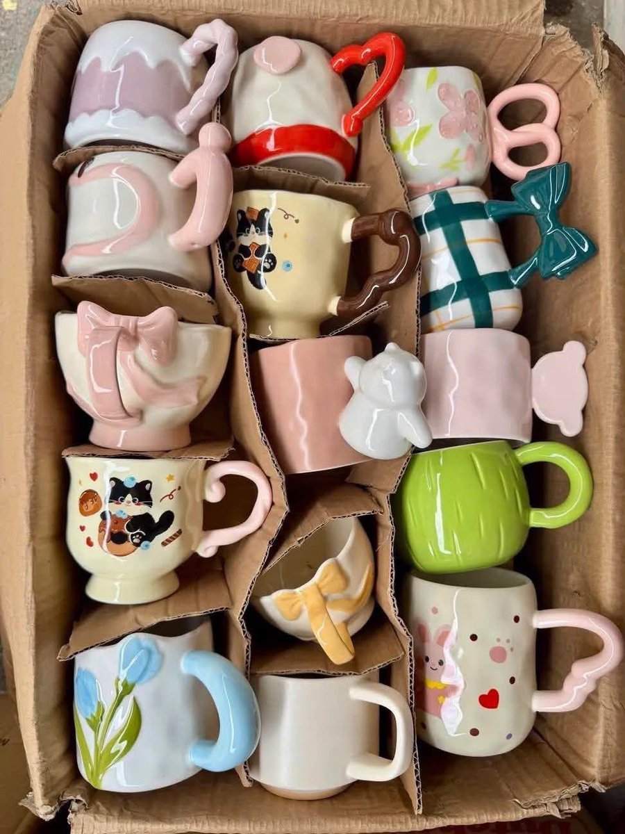 louvoutfit's tweet photo. DEMI APA SII KALO MUG SEIMUT DAN SELUCU INI PRODUKSINYA DI SURABAYA, IYESS INI BRAND LOKAL PUNYA KEREN BANGET https://t.co/Qcz5n4cyLL