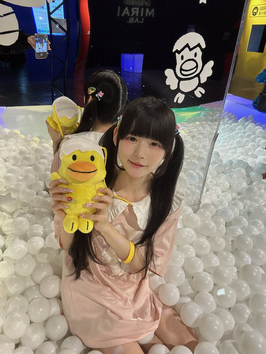 Fumitan_ReLIVE's tweet photo. きょうはたべっ子どうぶつのボールプールであそんだよ𐔌ᵔ ܸ>⩊<︎︎ ᵔ 𐦯🎵🐣 https://t.co/4gxHs0E9pS