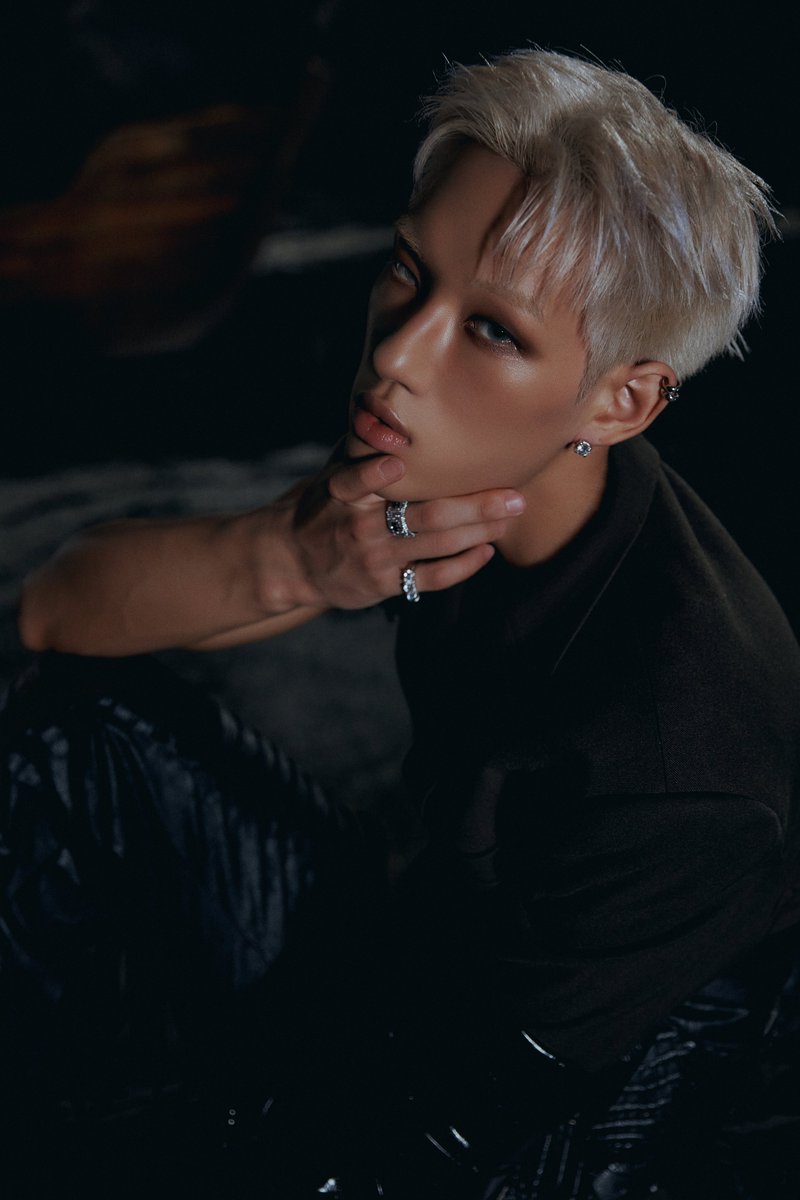 ALL_H_OURS's tweet photo. ALL(H)OURS SIXTH MINI ALBUM [UNBOUND]

「CONCEPT PHOTO FIXATE ver.」

2026.09.10 6PM (KST)

#ALL_H_OURS #올아워즈 
#XAYDEN #제이든
#UNBOUND #HOP #DANGDANG https://t.co/xLbQVVnuFs