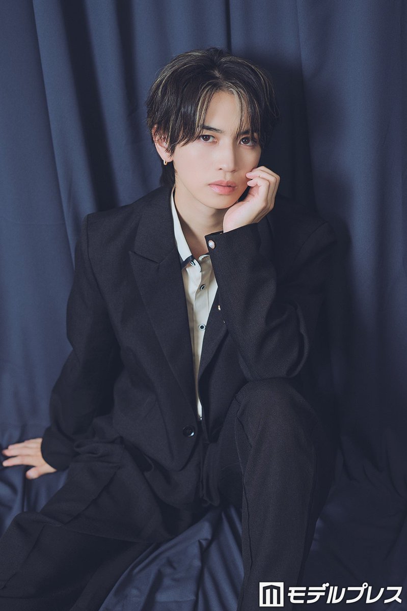 modelpress's tweet photo. ＼岩橋玄樹インタビュー／

「思い出が蘇ってきた」ソロ5年目の心境とは

◇フルアルバム「LAzarus」制作秘話
◇LAとの二拠点生活で変化したこと
◇最近の癒し＆リフレッシュ法🛸

「愛しくて大切な存在」Fairyへの思いも💓
https://t.co/SaZDnzSElc

[PR] @genki17staff https://t.co/Ah5eRXqLXj