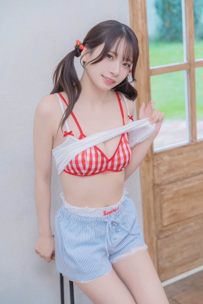 zekky_photo's tweet photo. 2026.8.29
Milk*Sugar撮影会 第1部
紅羽りお(@riotarou12 ) さん

短いお時間でしたが本当に楽しかったです💕
またお会いできる日を楽しみにしています(๑˃̵ᴗ˂̵)✨
撮影ありがとうございました📷✨
#MilkSugar撮影会 
#みるしゅが撮影会 https://t.co/FJ6mU9Ra04