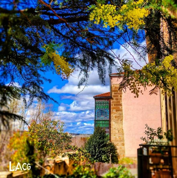 museocasalis's tweet photo. ¡Muy buenos días, Mundo! 🌎Bienvenidos al primer día de #septiembre 📆, a este martes mágico en  #Lis. 

Ven a  #casa: ¡ya hemos abierto las puertas del #museo, #ElCafeDeLis y #LaTiendaDeLis para ti! 🏠⚜️ https://t.co/3zP7V5MQtq