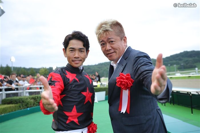 keibalab's tweet photo. 【今日はみちのくでベリーベリー】
#イッテラッシャイ 
#戸崎圭太 
#堀江貴文 
#ホリエモン 
#不来方賞
https://t.co/s59WFvm2b4 https://t.co/mpCdtk7b5q