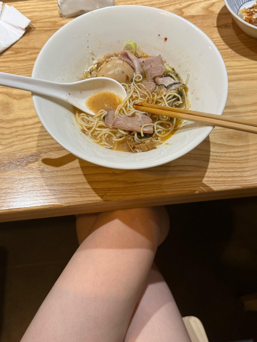 ww_25s's tweet photo. Crush 我在吃面🍜 #厦门 https://t.co/nUh8v8Dsi9