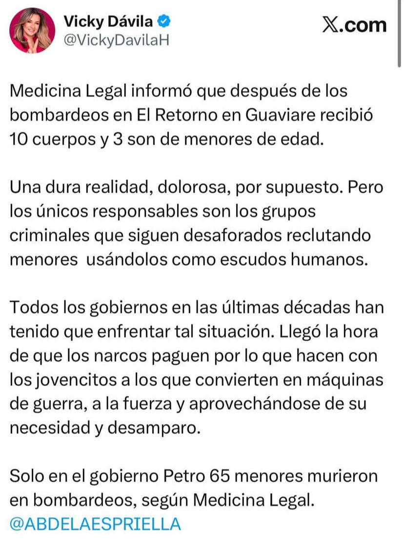 LORGUS1980's tweet photo. @VickyDavilaH Vean la
Coherencia de esta hpta mercenaria! 
Esta una sicopata perversa que actua de acuerdo a quien está en el poder. 

Ud dejan que una sicopata cómo estás les transmita informacion ? No se dejen engañar de esta hpta loca incoherente! https://t.co/csjTDrrC4V