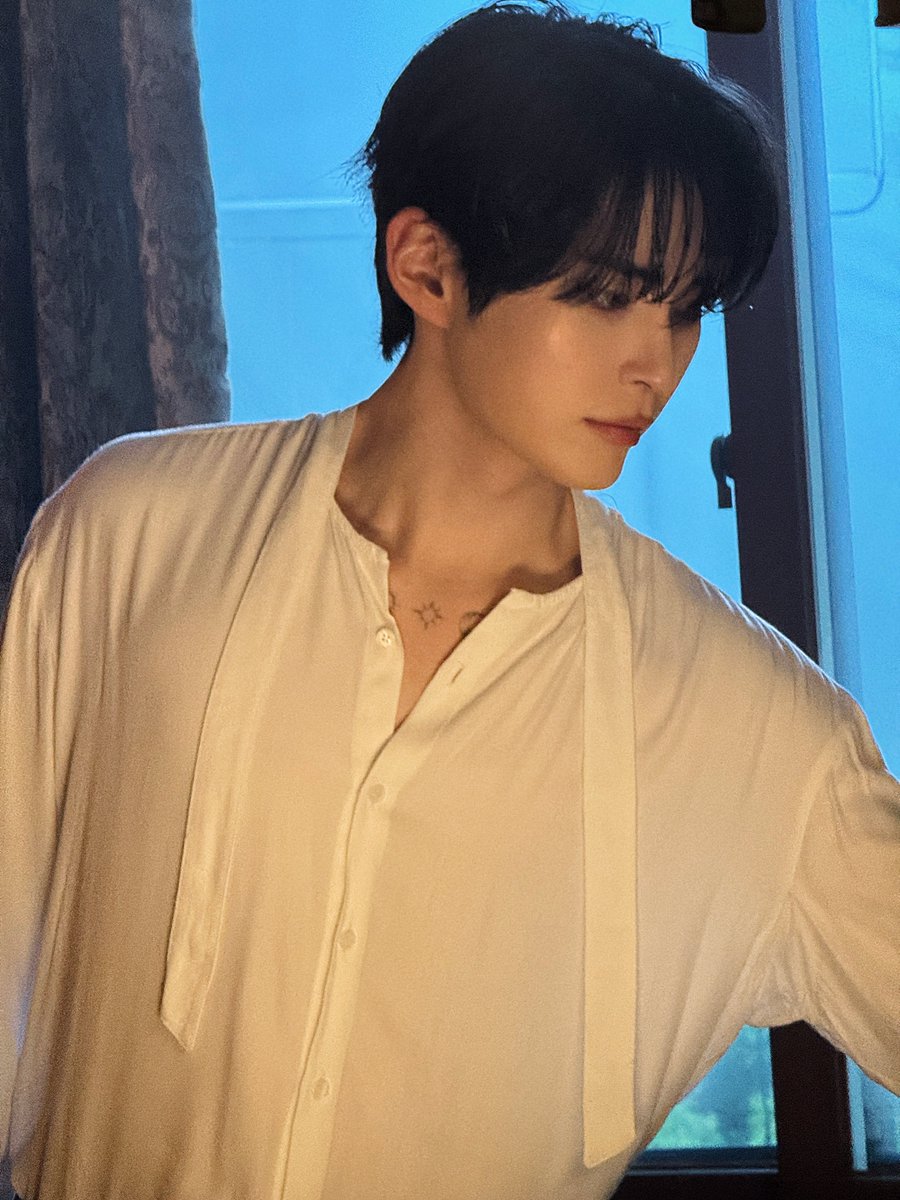 mypluffycloud's tweet photo. 260901 제로베이스원 공식 인스타그램 #성한빈 

나에게만 다정한 황태자👑 https://t.co/wqET0OM6AM